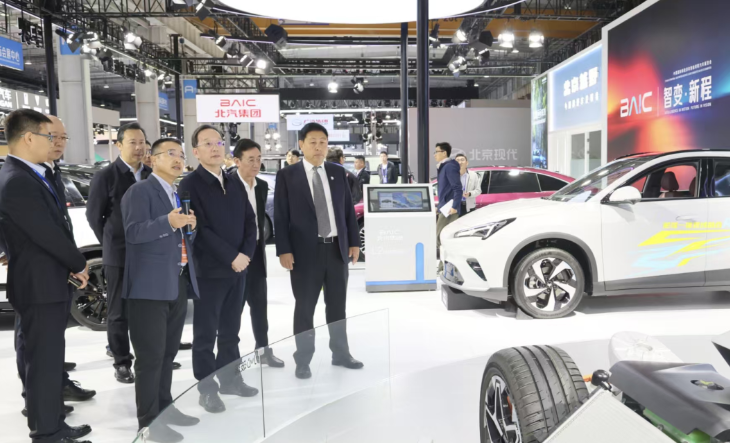 李樂(lè)成在2025世界智能網(wǎng)聯(lián)汽車大會(huì)巡展并調(diào)研_北京中汽四方會(huì)展有限公司